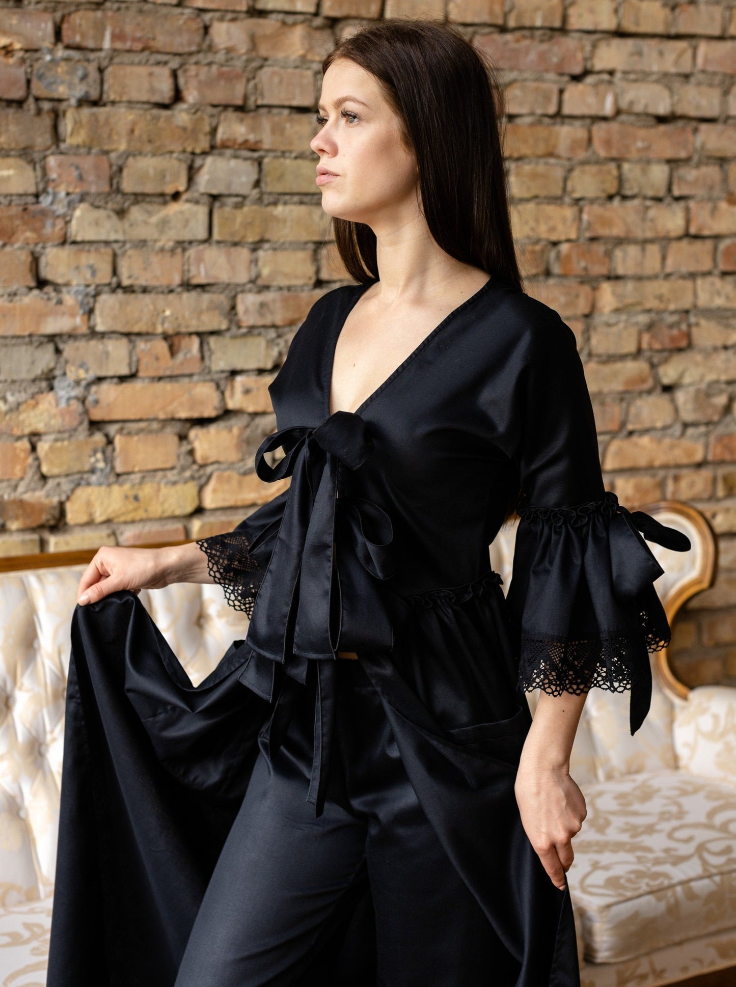 Rococo Nights Robe in Black