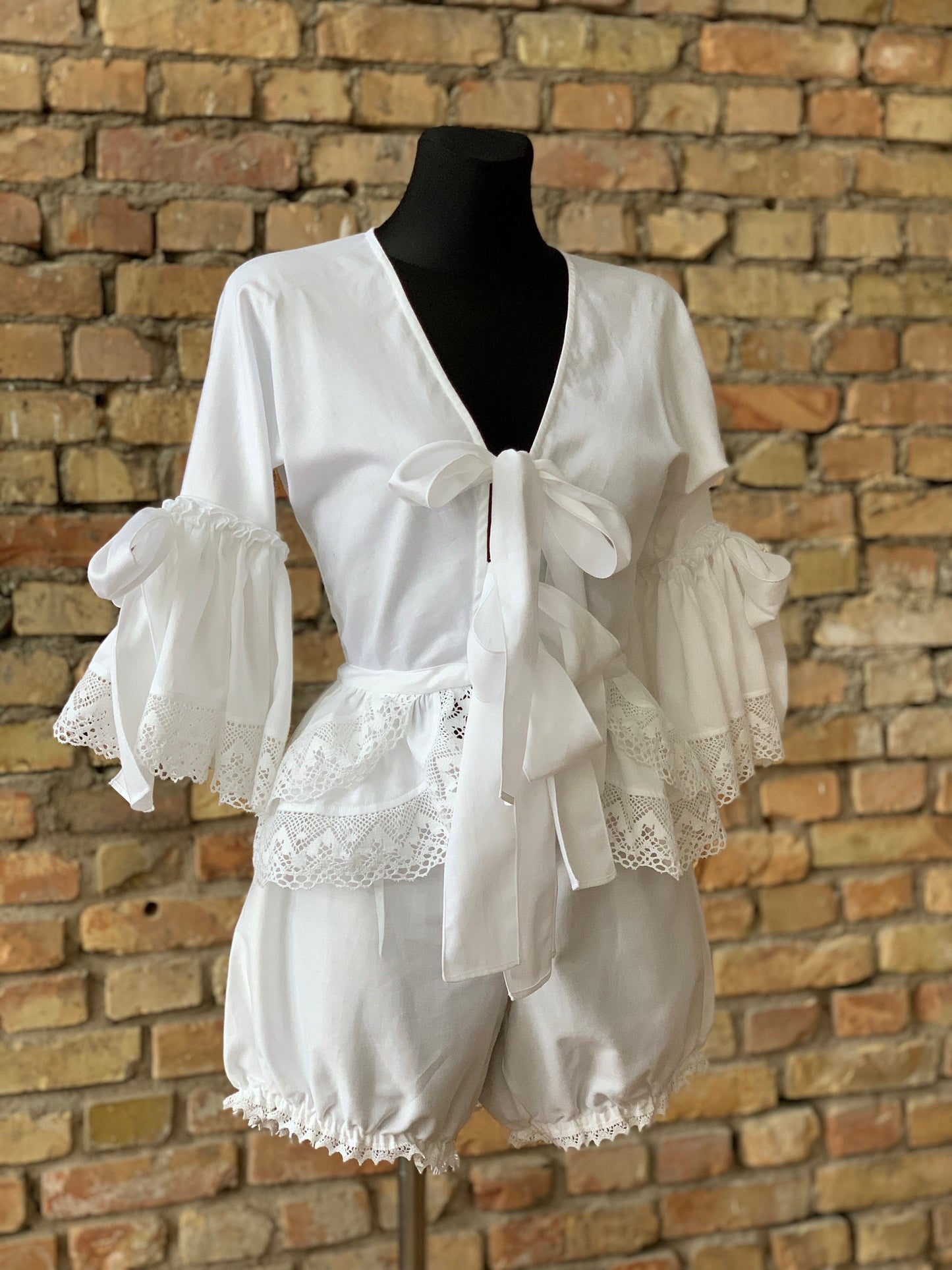 Rococo Nights Loungewear Set with Shorts in White Cotton