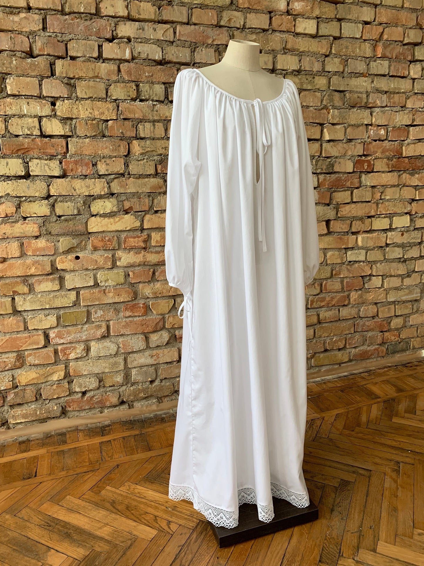 Milda Gown in White Cotton